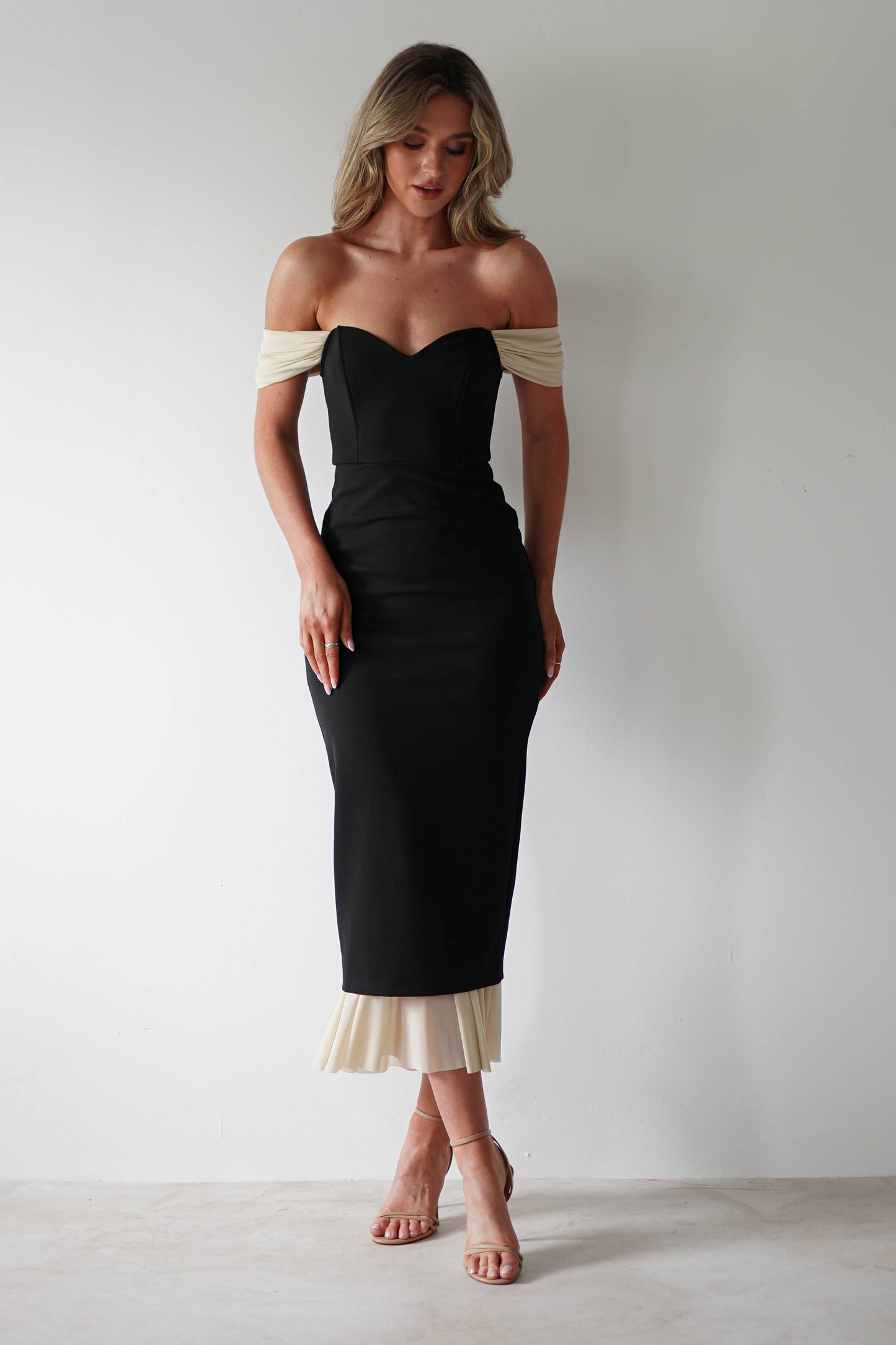 Jennifer Bodycon Midi Elbise | Siyah